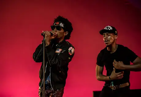 Performance at closing ceremony of Summit LA17